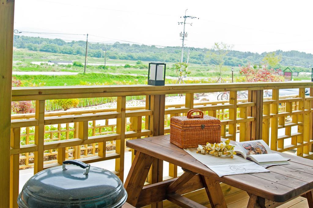 Starlight Journey Pension Gyeongju Exterior photo